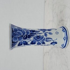 ROYAL DELFT SIGNED BLUE OCTAGON SMALL VASE